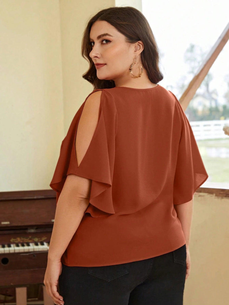 Blusa Com Recorte No Ombro Plus Size - tassinitassinitassini(A031)Blusa Com Recorte No Ombro TerraGcamisa feminina, blusas plus size feminina, blusas plus size, blusas femininas, blusa social feminina, blusa feminina plus size, blusa branca feminina,