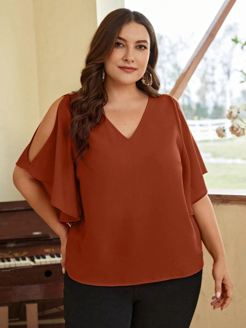 Blusa Com Recorte No Ombro Plus Size - tassinitassinitassini(A031)Blusa Com Recorte No Ombro TerraGcamisa feminina, blusas plus size feminina, blusas plus size, blusas femininas, blusa social feminina, blusa feminina plus size, blusa branca feminina,