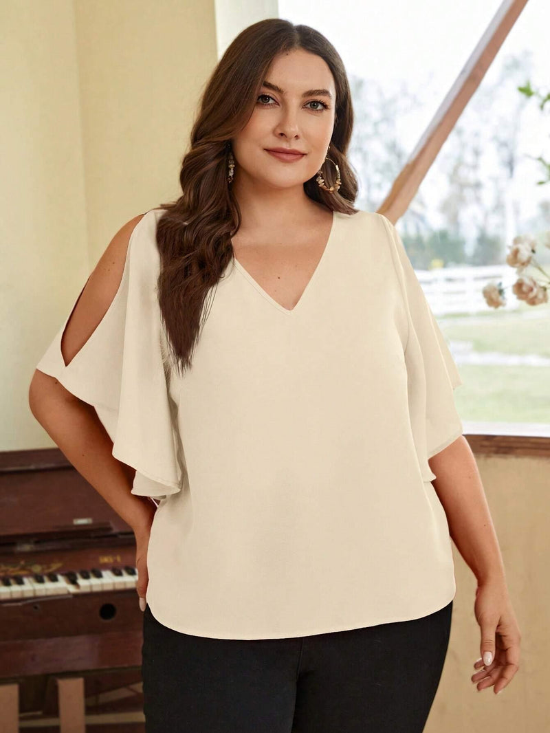 Blusa Com Recorte No Ombro Plus Size - tassiniSKU_1713794132374_104tassinitassini(A031)1713794132374/519Blusa Com Recorte No Ombro BegeGcamisa feminina, blusas plus size feminina, blusas plus size, blusas femininas, blusa social feminina, blusa feminina plus size, blusa branca feminina,