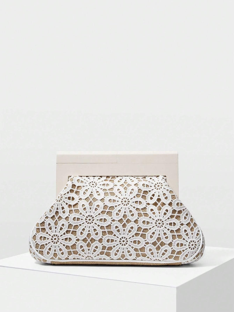 Bolsa Clutch Com Design Floral Oco - tassiniSKU_1714930547586_533tassinitassini1714930547586/167Tamanho ÚnicoBolsa Clutch Com Design Floral Oco