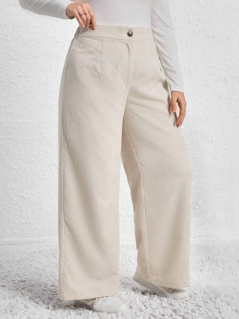 Calça Feminina Reta Plus Size - tassiniSKU_1713756680061_875tassinitassini(A074)1713756680061/919Calça Feminina Off WhiteGcalça social plus size, calça plus size feminina, calça plus size, calça jeans plus size feminina, calça jeans feminina plus size, calça feminina plus size, calça alfaiataria feminina plus size, calca jeans plus size, alfaiataria plus size,